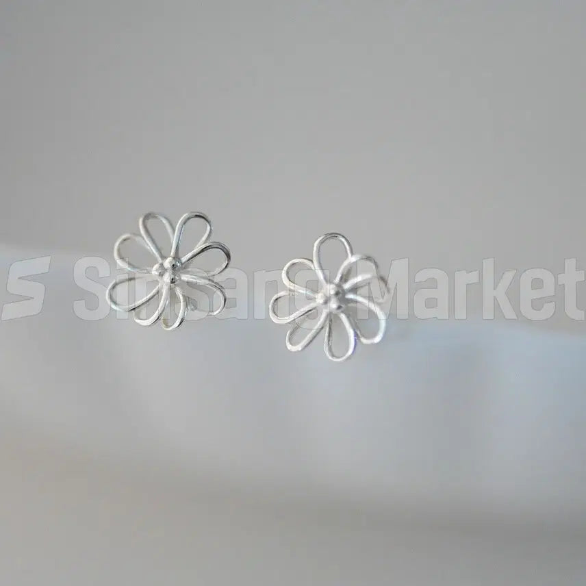 [BUNJANG] 925 Silver Wire Flower Stud Earrings / [빠른발송] 925실버 와이어 플라워 스터드
