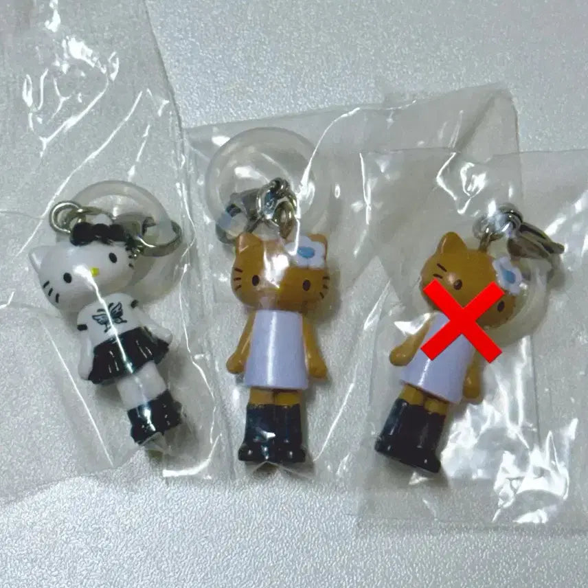 [BUNJANG] Long-Legged Kitty Mezurushi Gacha Butterfly Tanning School Uniform Deer Daniel / 롱다리키티 메지루시 가챠 나비 태닝 교복 디어다니엘 교환 및 양도