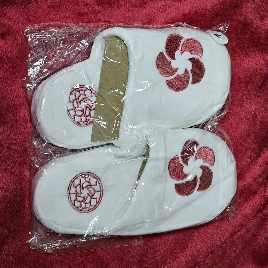 [BUNJANG] Hwasan Gwihwan Official Slippers (Size 250) / 화산귀환 공식 슬리퍼(250)