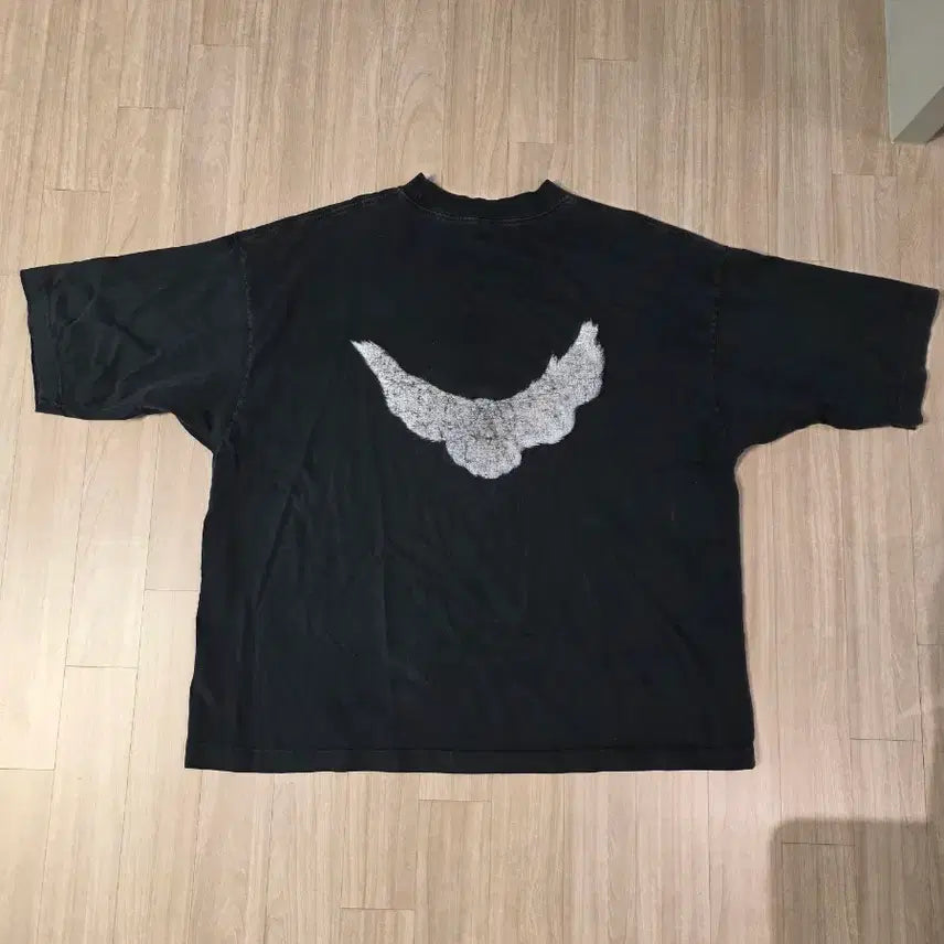 [BUNJANG] Yeezy Gap Balenciaga Dove 3/4 Washed Black T-Shirt / [마지막가격] 이지 갭 발렌시아가 도브 3/4 워시드 블랙
