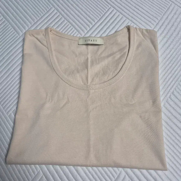 [BUNJANG] Siyaju U-Neck T-Shirt / 시야쥬 유넥 티셔츠