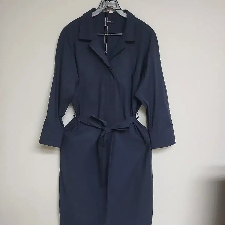 [BUNJANG] HAZZYS Belted Crinkled Dress (Navy) / 해지스 바스락 벨티드 원피스 여 66ㅡ77