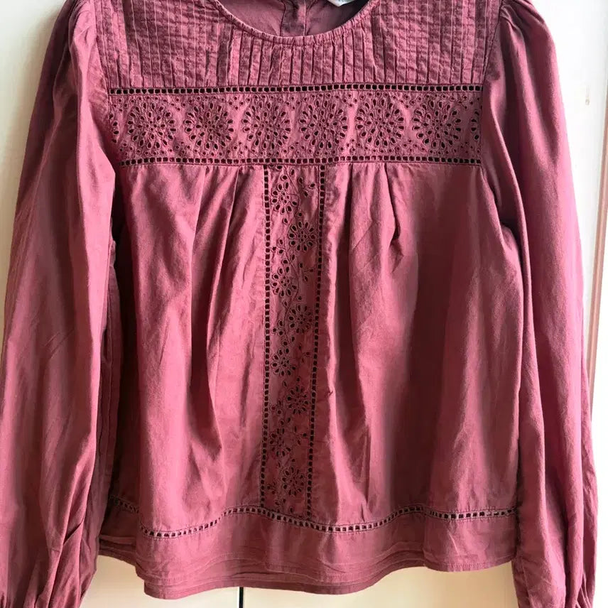 [BUNJANG] MANGO Embroidered Blouse S / MANGO 망고 자수 블라우스 S