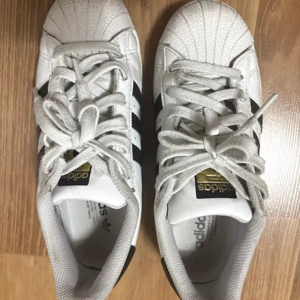 [BUNJANG] Adidas Superstar White Black Sneakers (230mm) / 아디다스 슈퍼스타 화이트 블랙 230 운동화 스니커즈