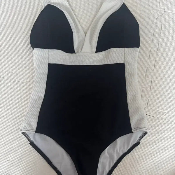 [BUNJANG] Black & White One-Piece Swimsuit (M) / 블랙&화이트 원피스 수영복 M (새상품)
