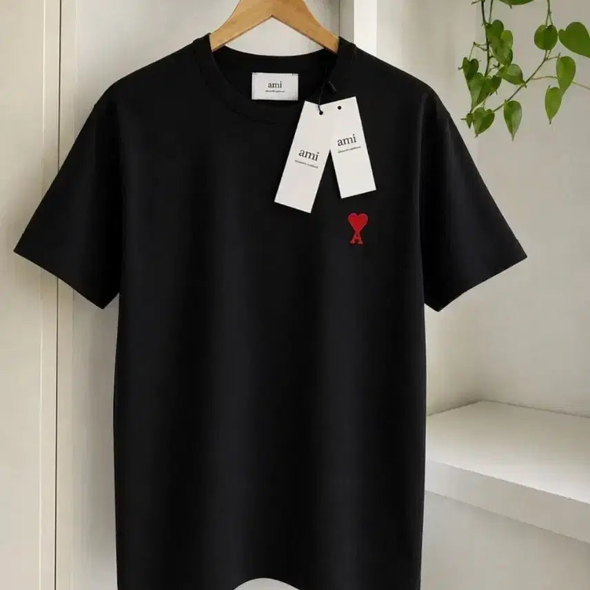 [BUNJANG] AMI Alexandre Mattiussi Heart Logo Short Sleeve T-Shirt / 아미 하트로고 반팔티 / 블랙 화이트 XL, L, M