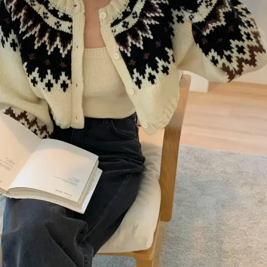 [BUNJANG] Nordic Pattern Cropped Knit Cardigan / 노르딕 크롭 니트 가디건
