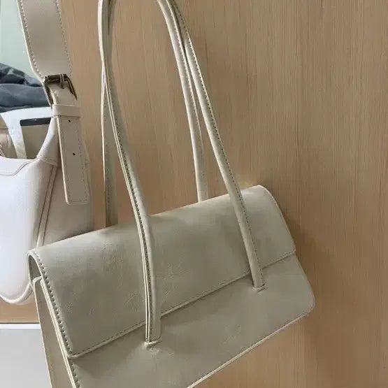 [BUNJANG] Ivory Shoulder Bag Set (2 Pieces) / 아이보리 숄더백 2개 세트