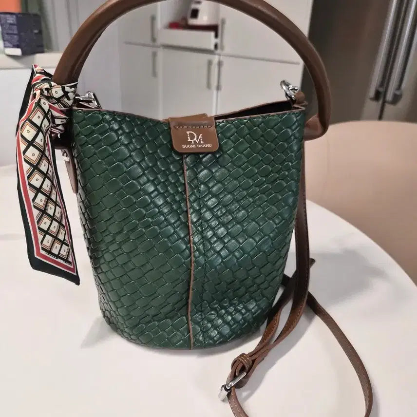 [BUNJANG] Woven Bucket Bag / 위빙 버킷백