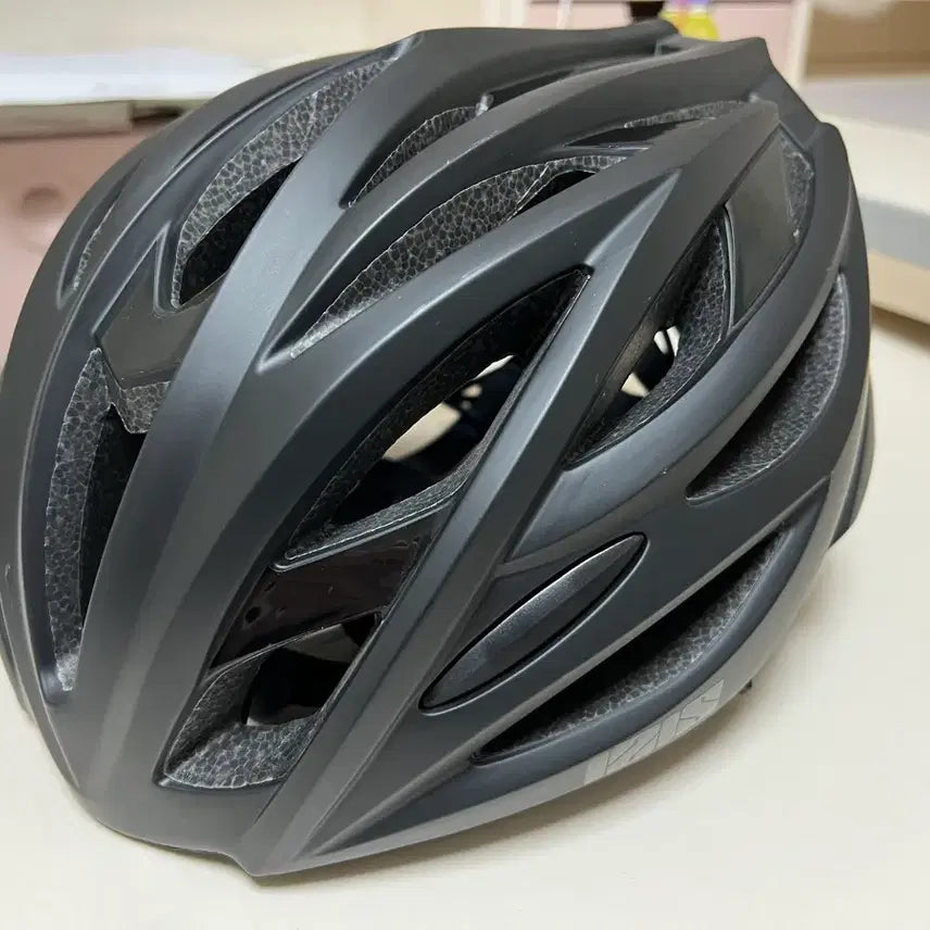 [BUNJANG] Isis K3 Lightweight Bicycle Helmet XL / 아이시스 K3 자전거 경량 헬멧 XL (264그램)