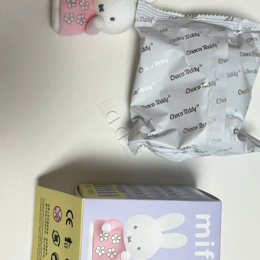 [BUNJANG] Miffy Licensed Figure Pen Holder / Jewelry Rack (Pink Floral Dress) / 미피 펜꽂이/쥬얼리 랙 미피정품피규어