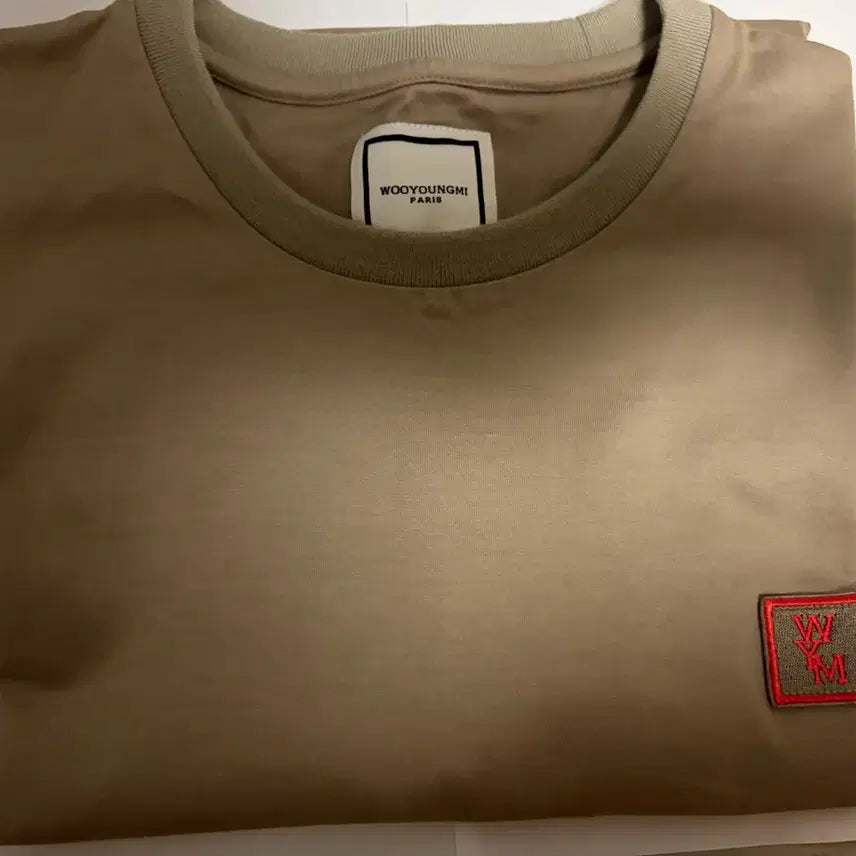[BUNJANG] WooYoungMi Back Logo Short Sleeve T-Shirt Beige / (가격내림)우영미 백로고 반팔