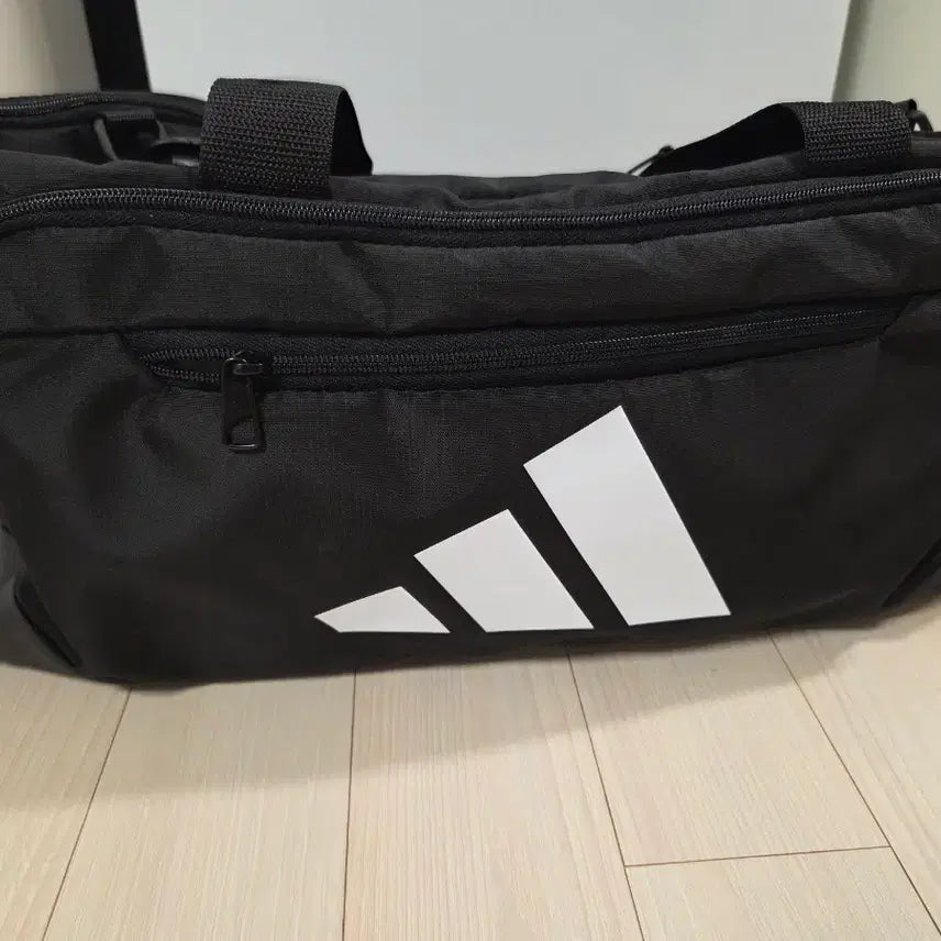 [BUNJANG] Adidas Defender Duffle Bag S / 아디다스 트레이닝 디펜더 더플백 S