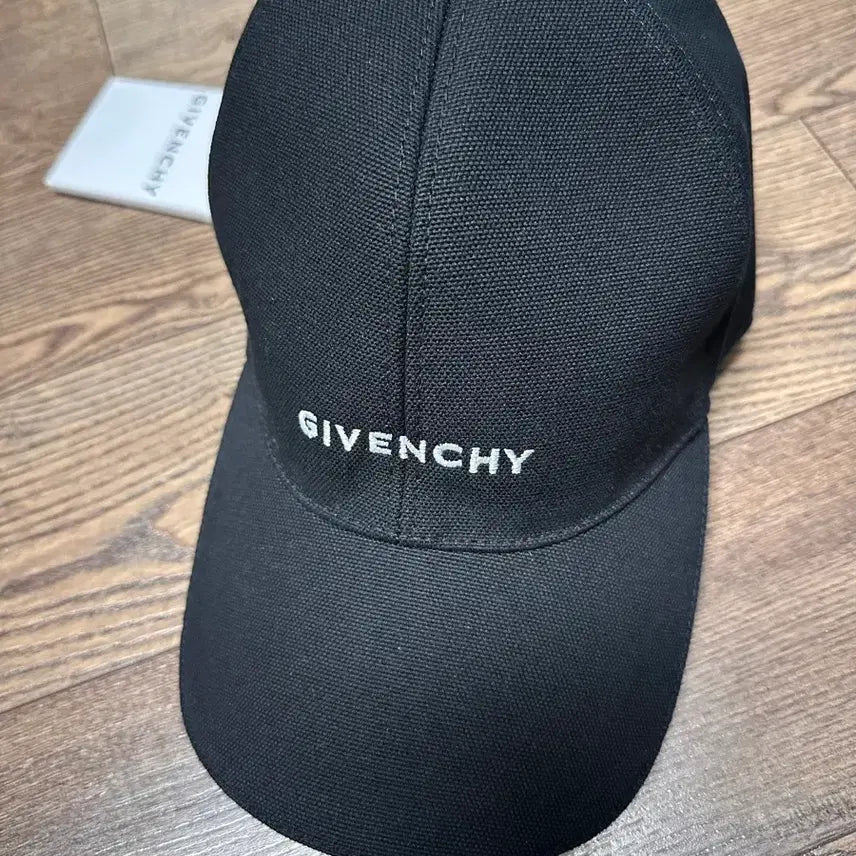 [BUNJANG] Givenchy Black Cap / 지방시 볼캡 블랙