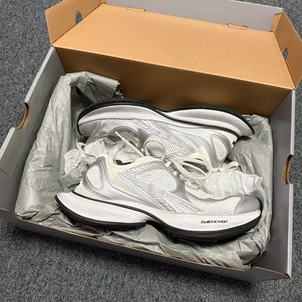 [BUNJANG] Balenciaga Circuit 40 / [40] 발렌시아가 서킷