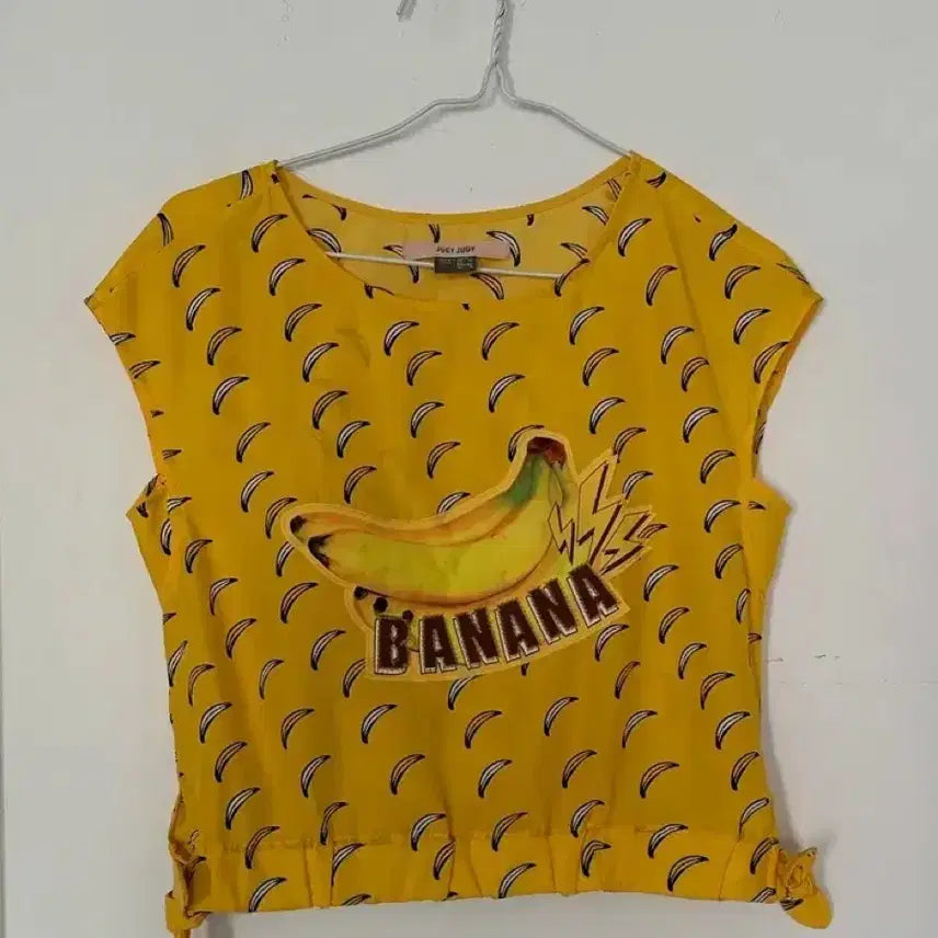 [BUNJANG] Jucy Judy Banana Pattern Short Sleeve T-Shirt Yellow Blouse / Jucy Judy 바나나 패턴 반팔 티셔츠 옐로우 블라우스