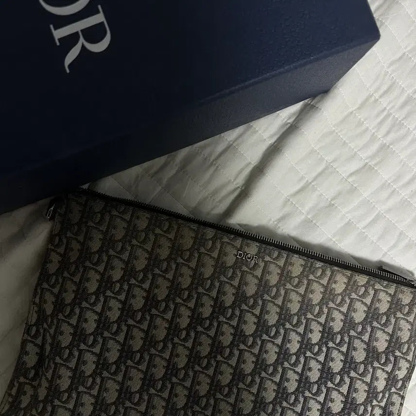 [BUNJANG] Dior Oblique Navy Clutch / 디올 오블리크 네이비 클러치 판매