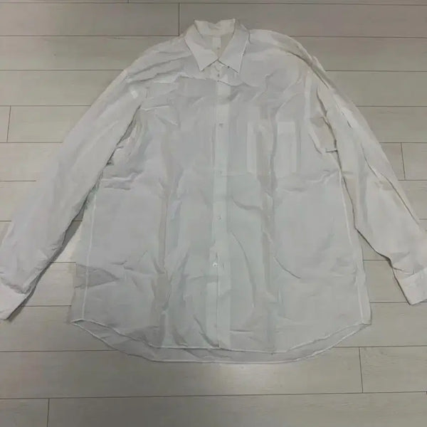 [BUNJANG] Comoli 3 Size Shirt / 한글텍) 코모리 셔츠 3 사이즈   상태 8.6/10  사진 찍고 절대 안입습니다  신세계 SSF 상품이라서 가품 걱정없이 입으실수있습니다