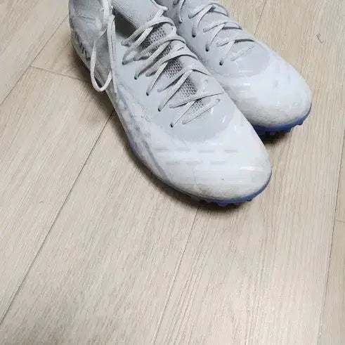 [BUNJANG] Definitive DD AG Football Boots (Size 260) / 데피니브 DD AG 축구화