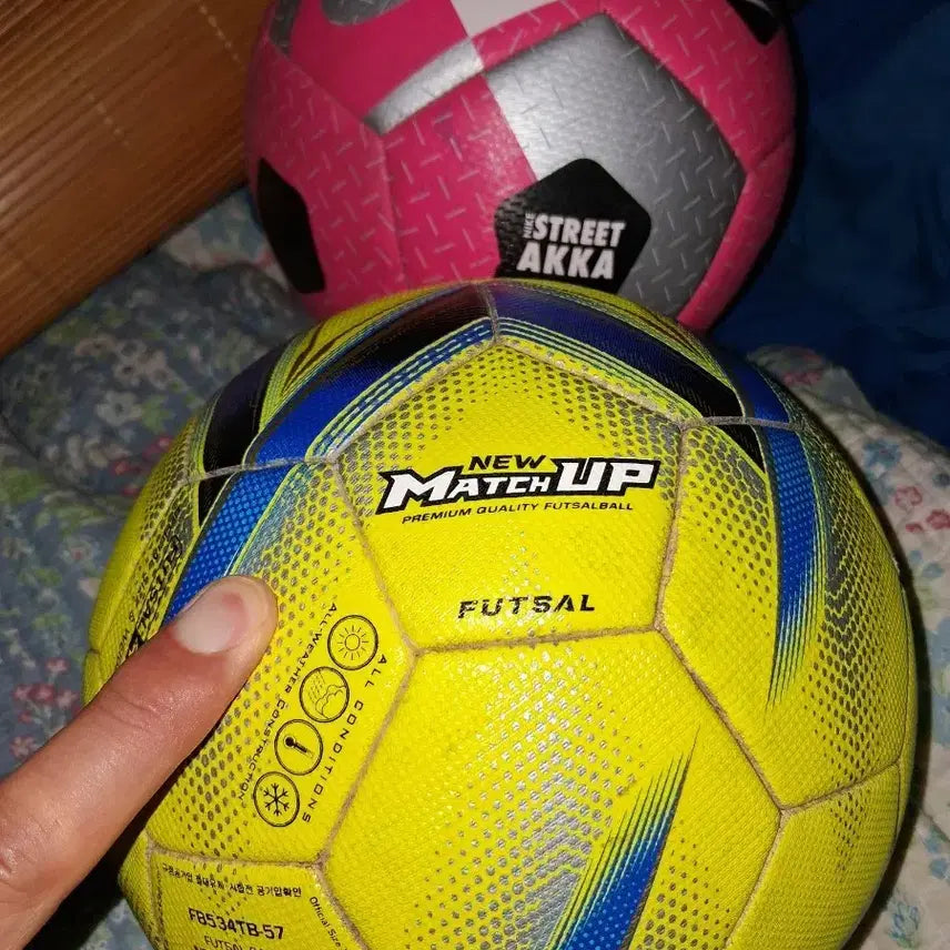 [BUNJANG] Nike Futsal Ball Set / 풋살공 2개 나이키+스타