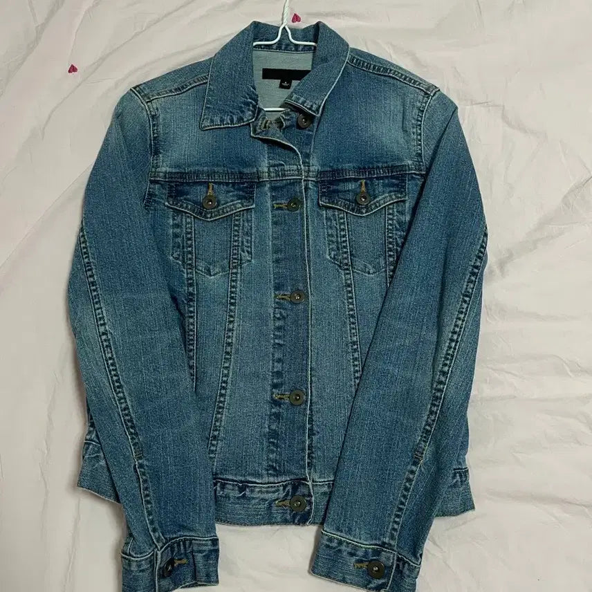 [BUNJANG] Uniqlo Women's Denim Jacket / 유니클로 청자켓
