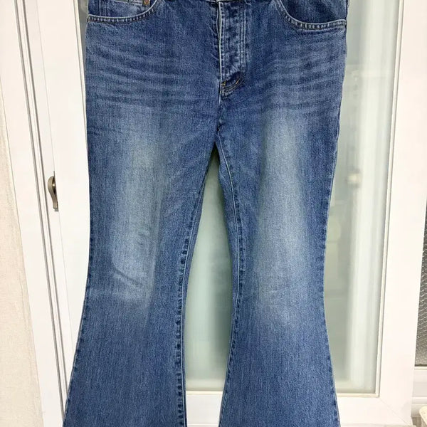 [BUNJANG] Years Ago Bell Bottom Flare Denim - Size 3 / 이얼즈어고 벨바텀 플레어 데님 3사이즈 판매합니다
