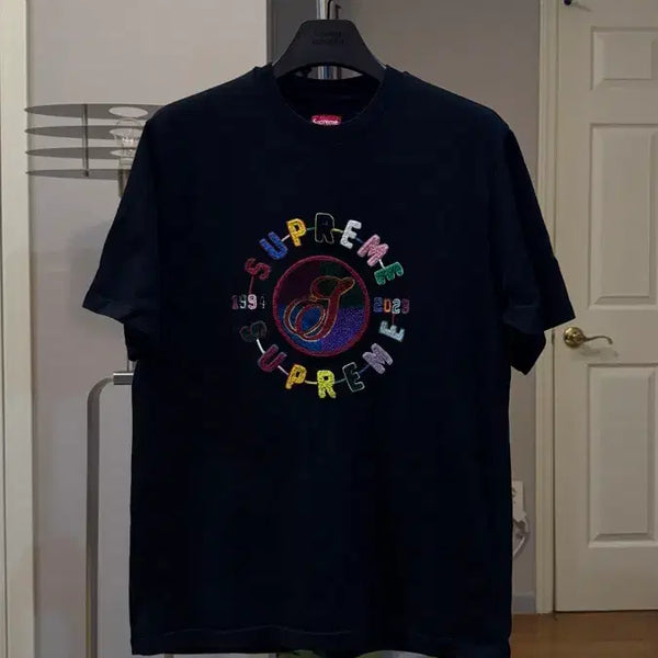 [BUNJANG] Supreme 23SS Chenille Crest Short Sleeve T-Shirt (M) / [M] 슈프림 Supreme 23SS 셔닐 크레스트 반팔