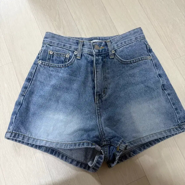[BUNJANG] Denim Short Pants - Small / 데님 숏팬츠 스몰