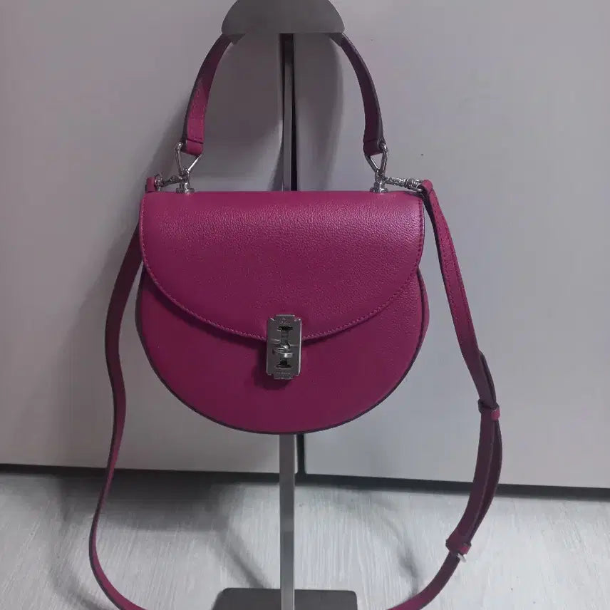 [BUNJANG] Boonk Ockham Round Cross Bag Dark Pink / (특가정리) 분크 오캄 라운드 크로스백. 다크핑크