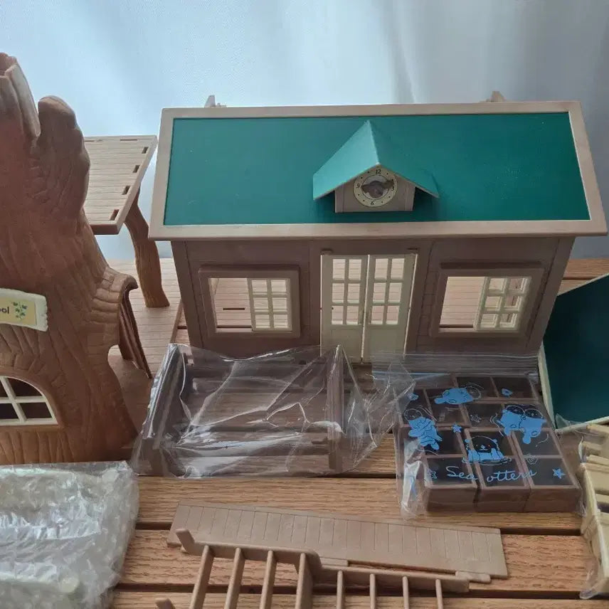 [BUNJANG] Sylvanian Families Old School Playset / 실바니안 숲의 학교(실바니안 올드 스쿨)
