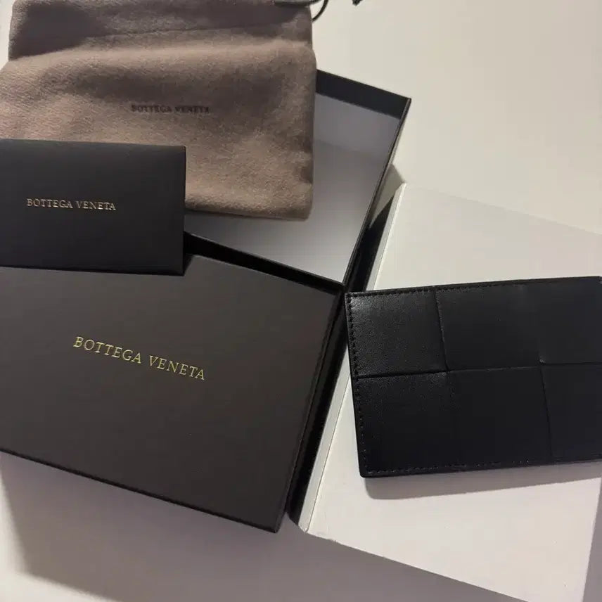[BUNJANG] Bottega Veneta Black Calfskin Card Holder / 보테가베네타 카드지갑 블랙 카프스킨 팔아요