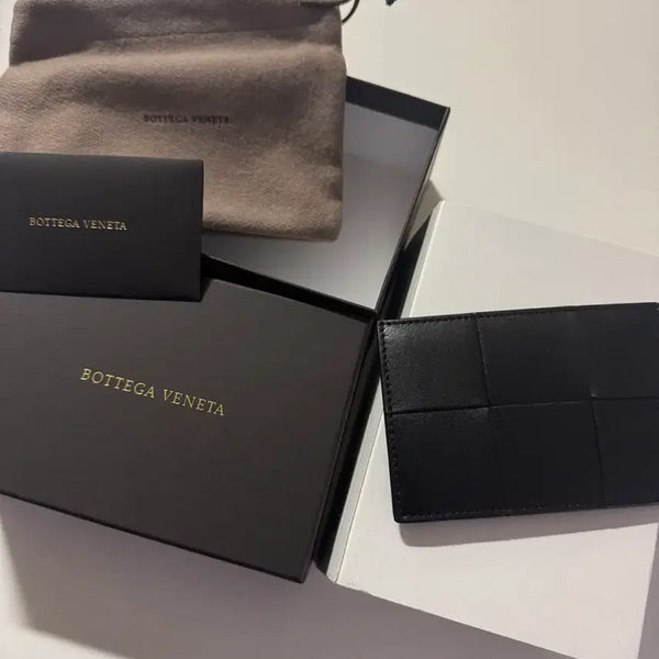 [BUNJANG] Bottega Veneta Black Calfskin Card Holder / 보테가베네타 카드지갑 블랙 카프스킨 팔아요