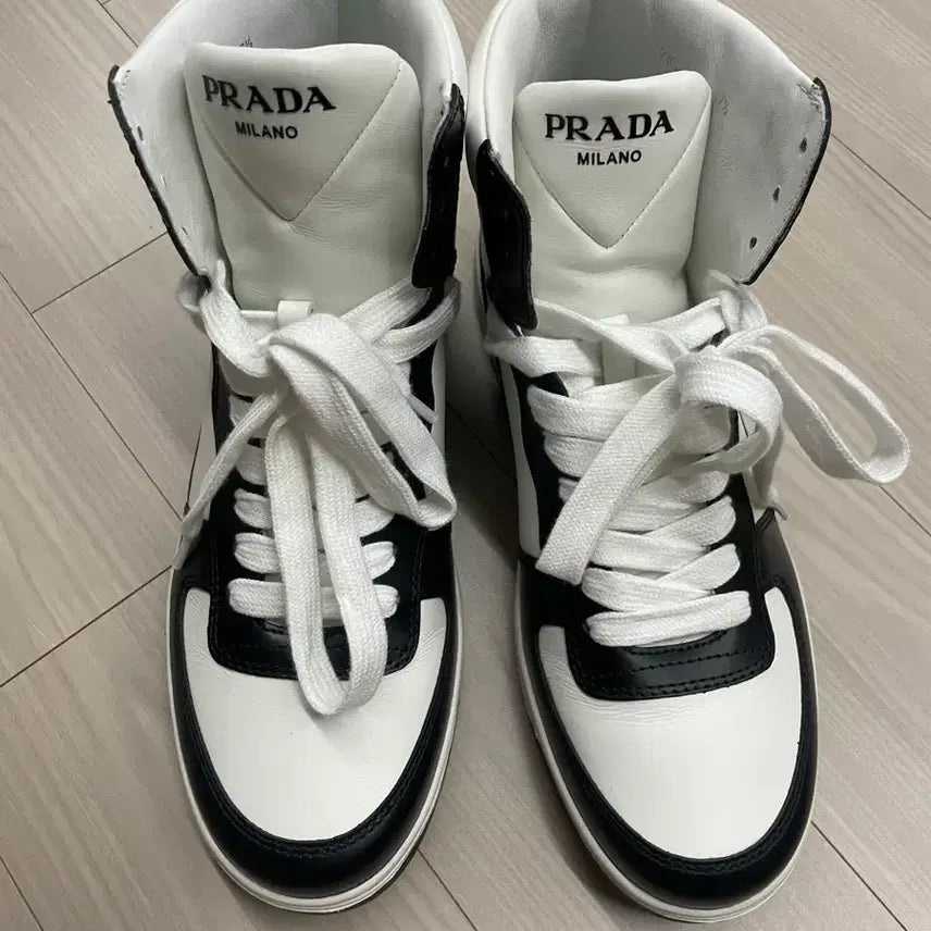 [BUNJANG] Prada Hightop Leather Sneakers / Prada hightop sneakers