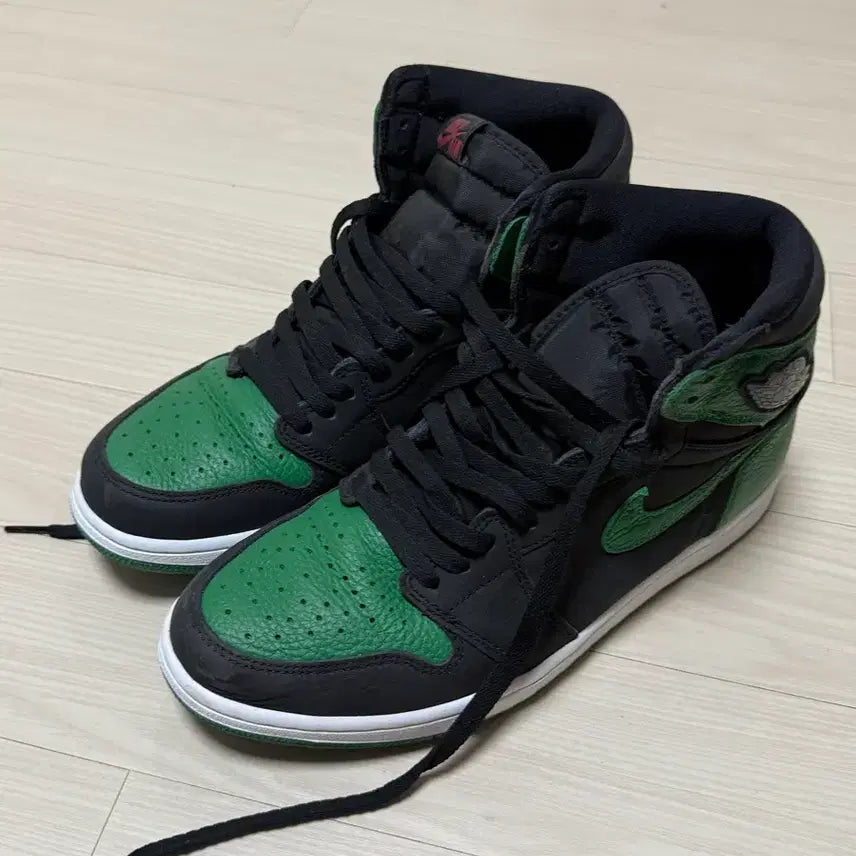 [BUNJANG] Air Jordan 1 Retro High Pine Green Black / 조던 1 레트로 하이 파인그린 블랙