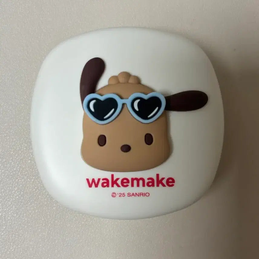 [BUNJANG] WAKEMAKE Seamless Wear Cushion Pochacco Collaboration 22N + Mini Cushion Refill / 웨이크메이크 심리스 웨어 쿠션 포차코 콜라보 22N +미니쿠션 리필