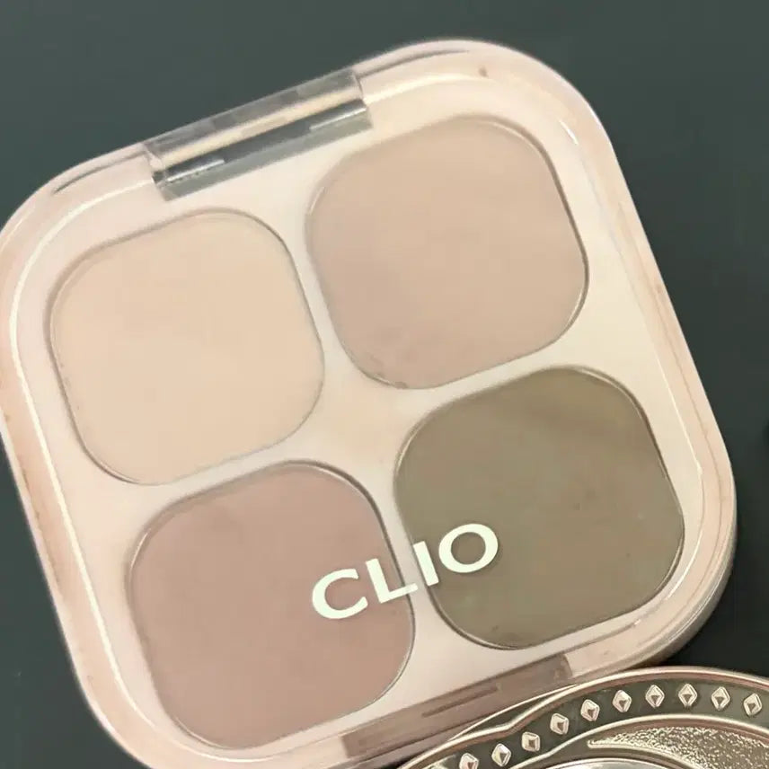 [BUNJANG] Clio Eyeshadow Palette / 클리오 아이섀도우 팔레트