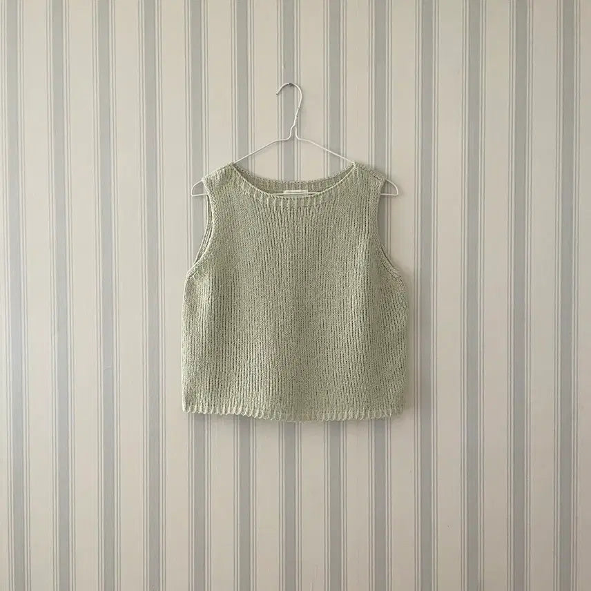 [BUNJANG] Autumn Sleeveless Top / 어텀 나시