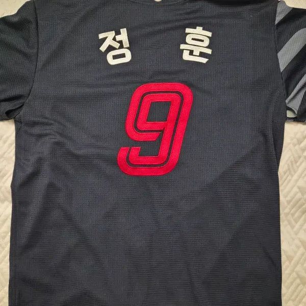 [BUNJANG] Lotte Giants 26th Anniversary Away Jersey - Jung Hoon (Size 105) / 롯데자이언츠 26 프페 원정 유니폼 정훈 105
