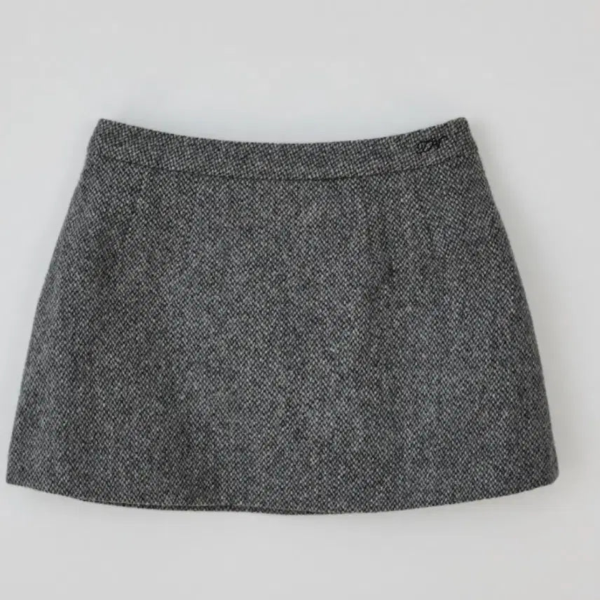 [BUNJANG] Thanat Selene Charcoal Mini Skirt M / 타낫 셀린(Selene) 차콜 미니 스커트 M