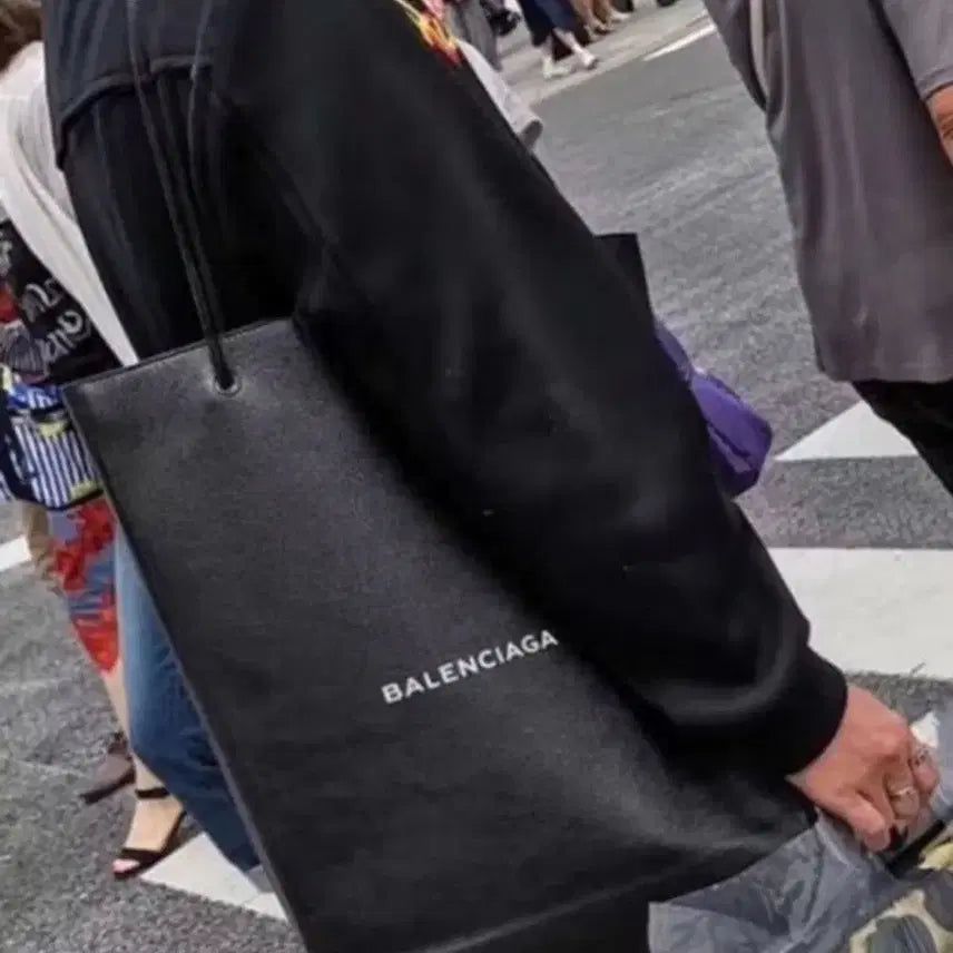 [BUNJANG] Balenciaga Black Shopper Bag Large / 발렌시아가 블랙 쇼퍼백 라지