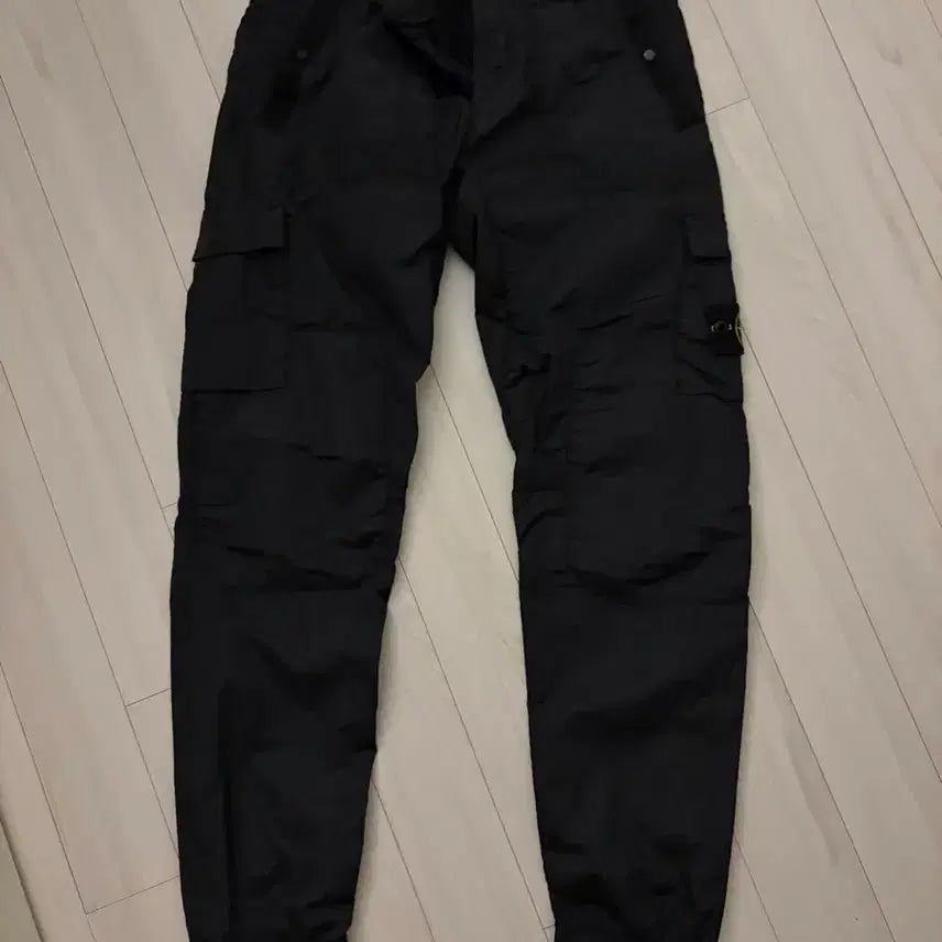 [BUNJANG] Stone Island Nylon Cargo Pants Black / 스톤아일랜드 나일론 카고 팬츠 블랙