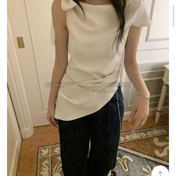 [BUNJANG] Poster Cutout Blouse White / 포스터 자르 블라우스 화이트