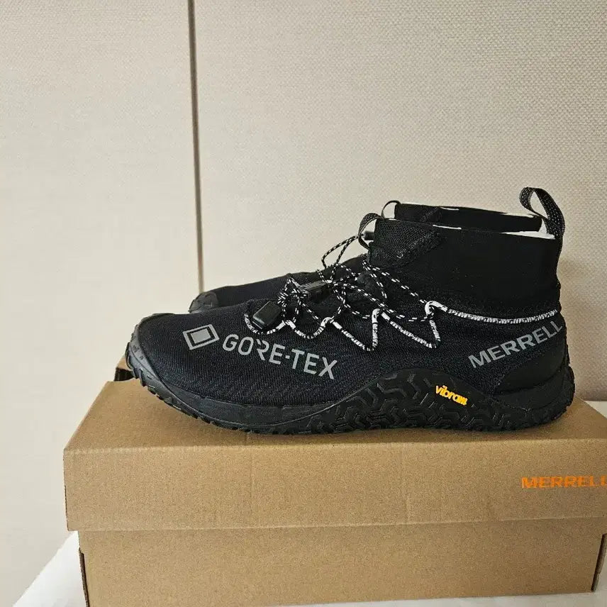 [BUNJANG] Merrell Trail Glove 7 GORE-TEX Men's Hiking Shoes Black / 새제품 머렐 트레일 글로브 7 고어텍스 블랙 280