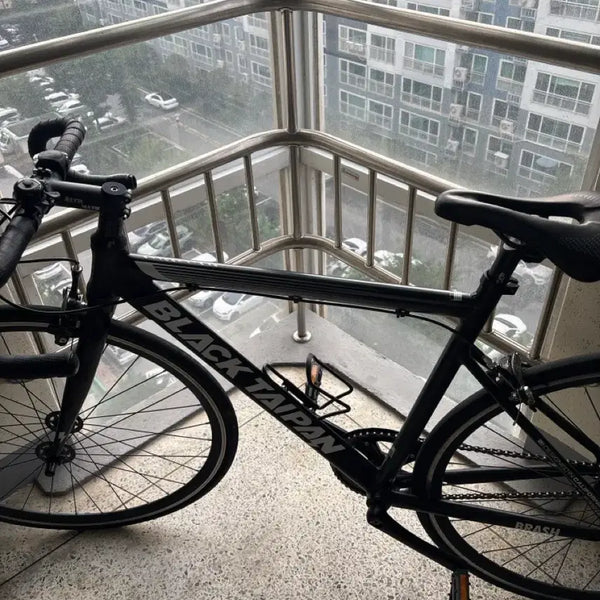 [BUNJANG] Black Tie-on Handlebar Tape with Minor Wear / 블랙타이판(급처)