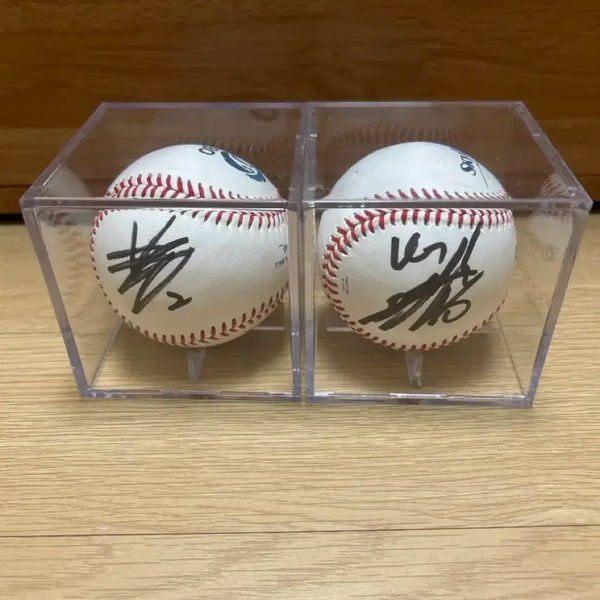 [BUNJANG] Moon Bo-kyung & Oh Ji-hwan Signed Baseball Set / 문보경 오지환 싸인볼