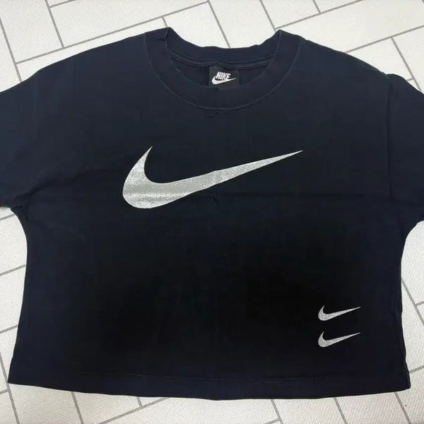[BUNJANG] Nike Swoosh Short Sleeve T-Shirt Black / 나이키 스우시 반팔 티셔츠 블랙