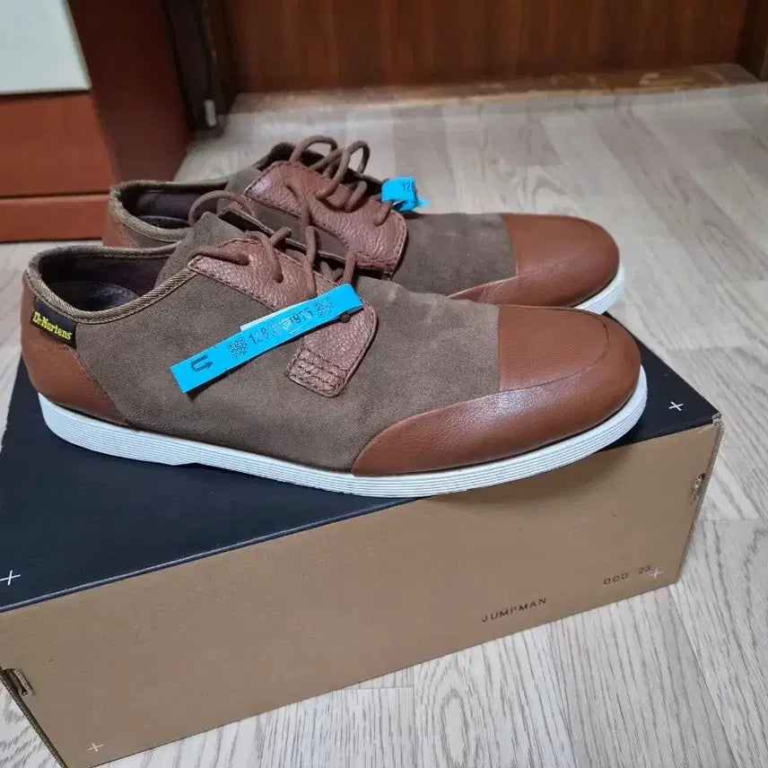 [BUNJANG] Dr. Martens Suede Brown Men's Shoes 280 / 닥터마틴 스웨이드 브라운 남성 신발 280