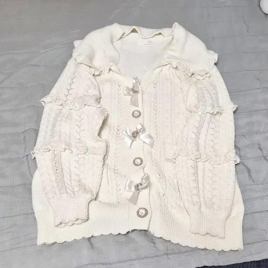 [BUNJANG] Liz Lisa Ribbon Pearl Cardigan / 리즈리사 리본 진주 가디건