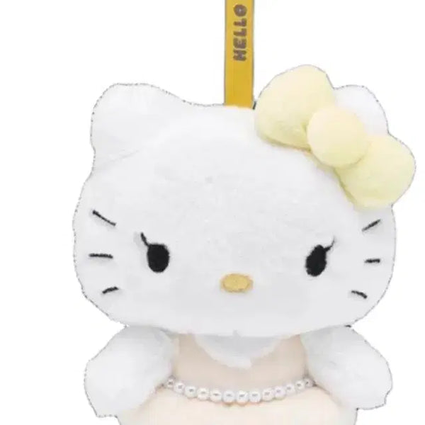 [BUNJANG] Hello Kitty x Jisoo Collaboration Plush Keychain (Ivory) / 헬로키티 인형 키링(아이보리)