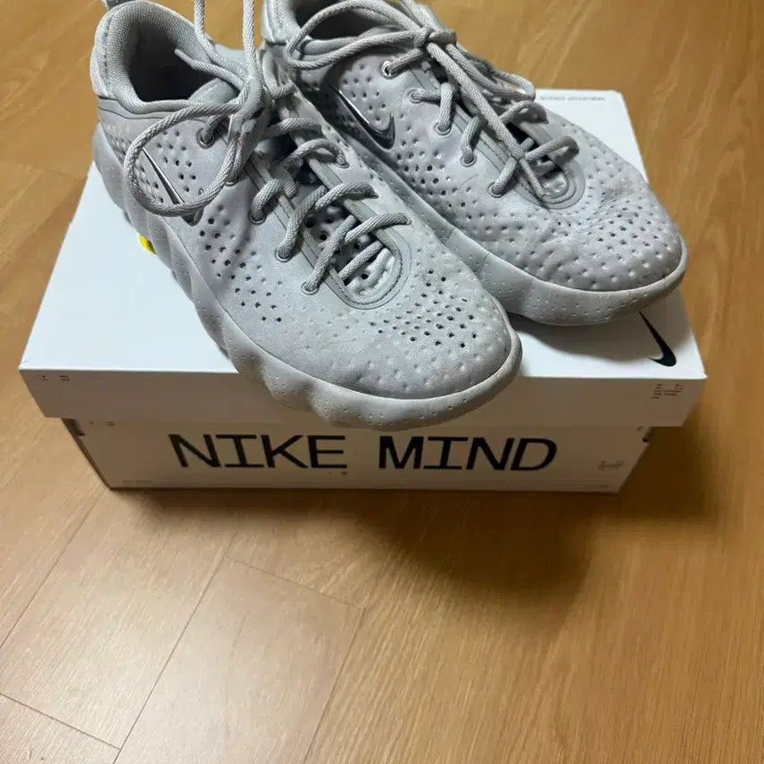 [BUNJANG] Nike Mind 002 Shoes / 나이키 마인드 002 265사이즈